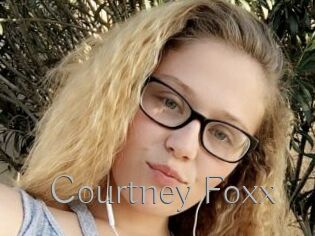 Courtney_Foxx