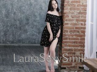 LauraSexySmile