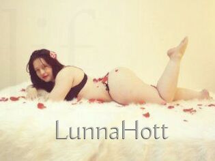 LunnaHott