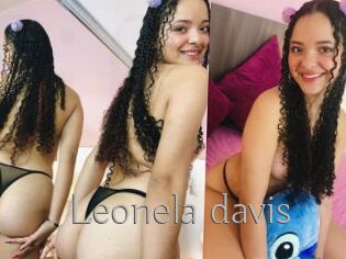Leonela_davis