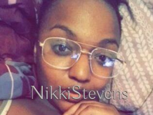Nikki_Stevens